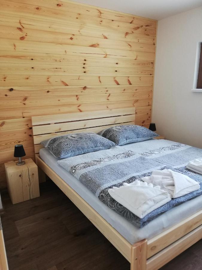 Wellness Pension Koliba Komorní Lhotka Eksteriør billede