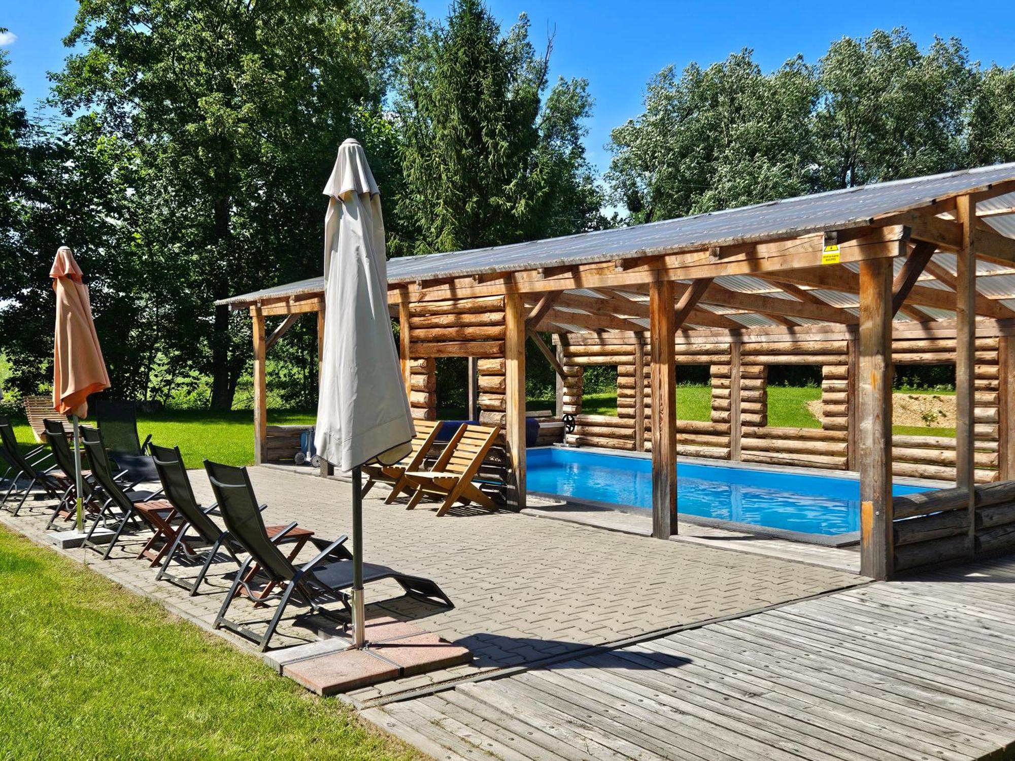 Wellness Pension Koliba Komorní Lhotka Eksteriør billede